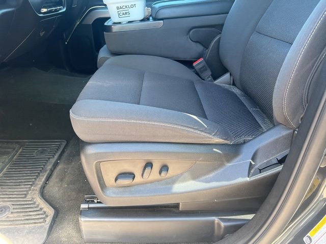 Used 2018 Chevrolet Silverado 2500 LT w/ LT Convenience Package AWD/4WD image 16