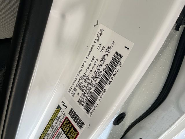 Used 2025 Toyota Tacoma TRD Sport w/ TRD Sport Upgrade Package image 24