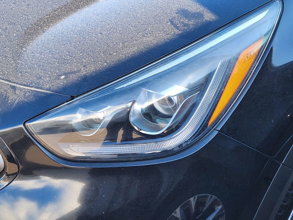 Used 2018 Kia Niro EX Premium image 7