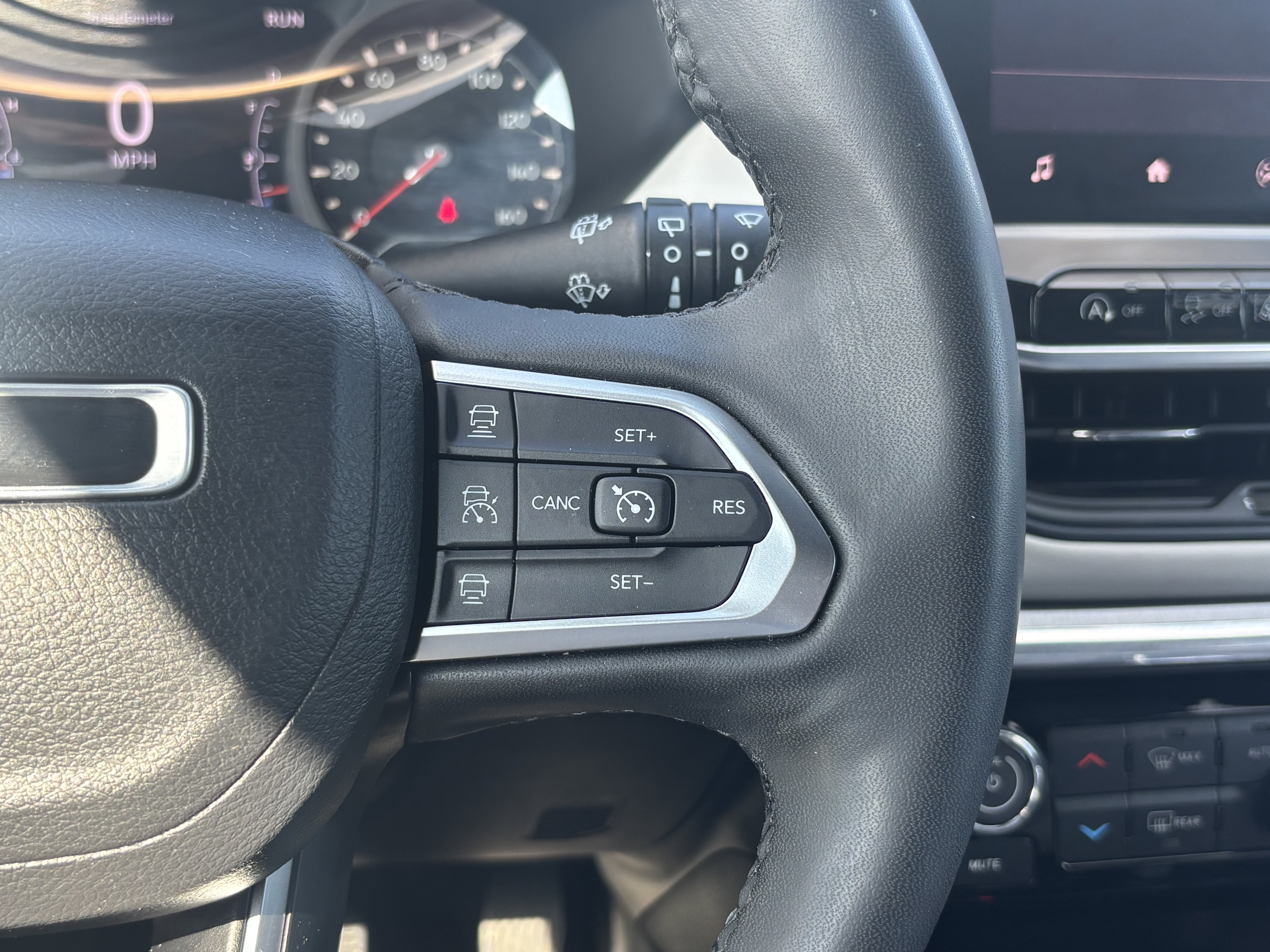 Used 2023 Jeep Compass Limited AWD/4WD image 19