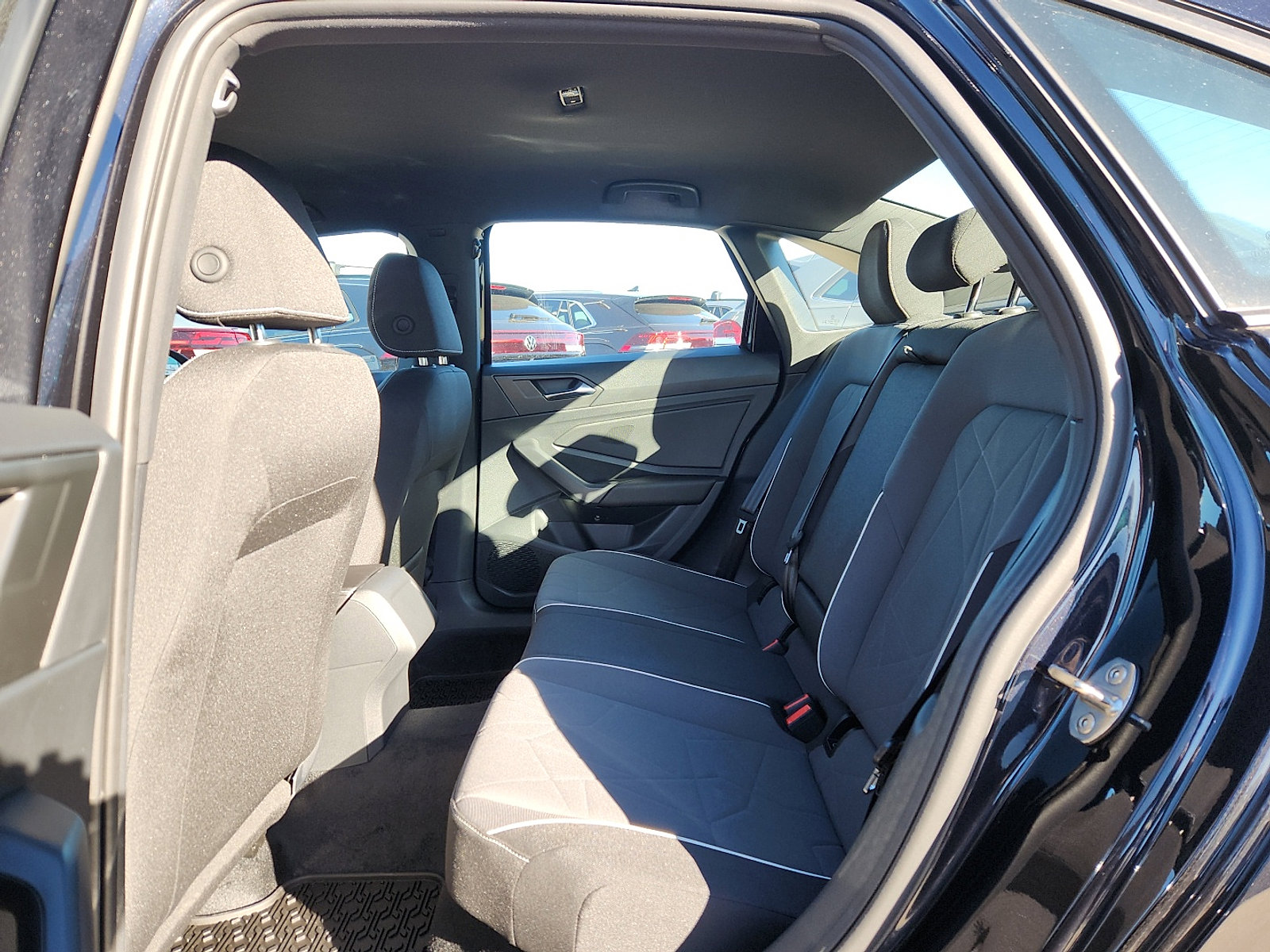 Certified 2025 Volkswagen Jetta Sport image 12