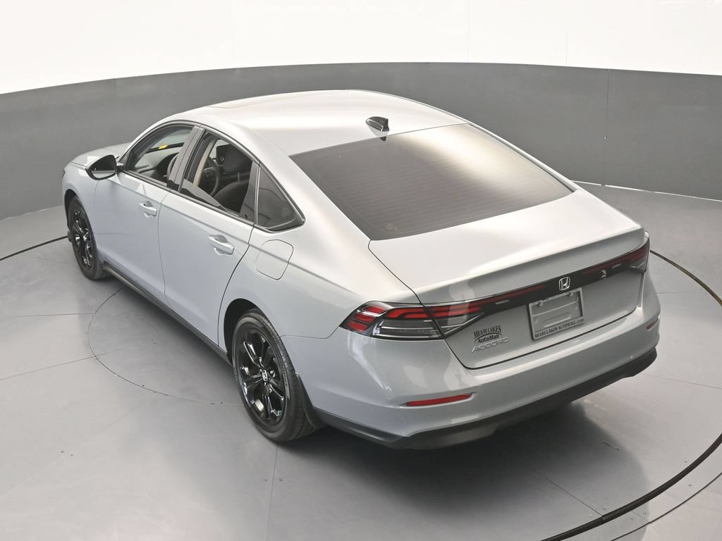 Used 2025 Honda Accord SE image 47