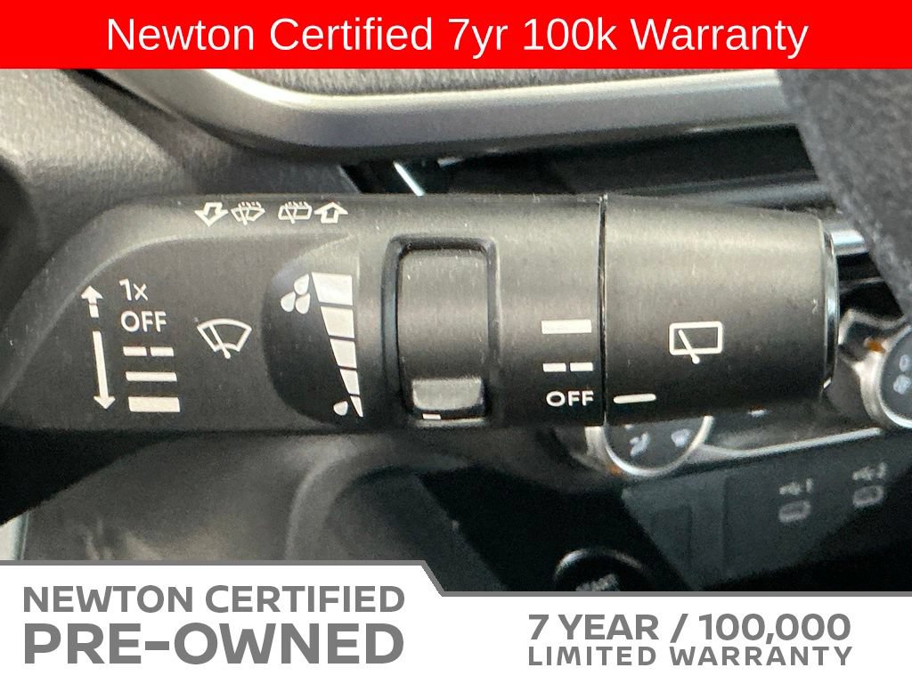 Used 2025 Nissan Kicks SV FWD image 30
