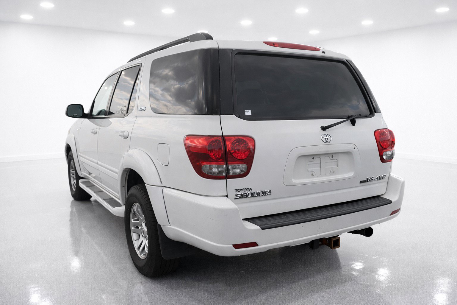 Used 2007 Toyota Sequoia SR5 w/ Preferred Pkg w/ Heated Seats AWD/4WD image 10