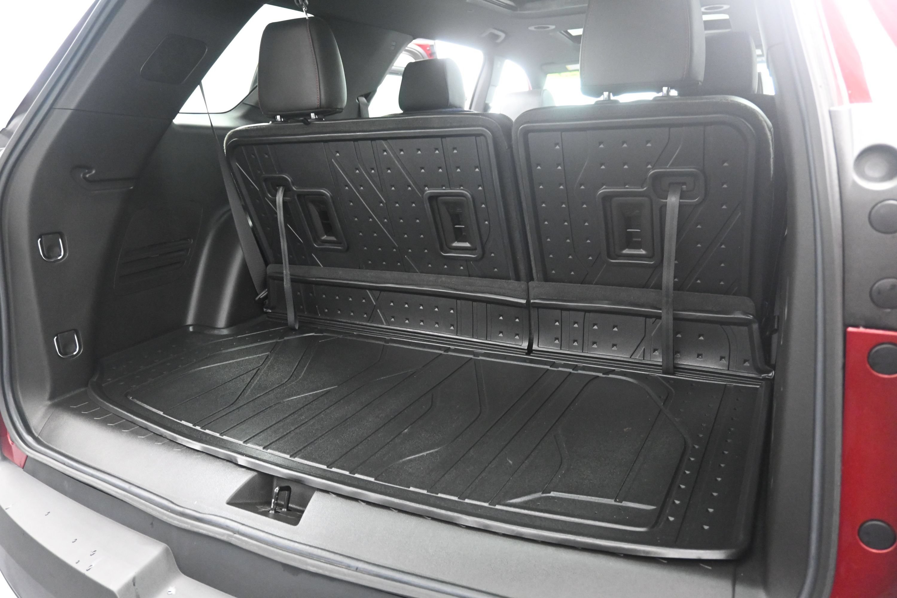 Used 2023 Chevrolet Traverse RS w/ LPO, Floor Liner Package AWD/4WD image 18