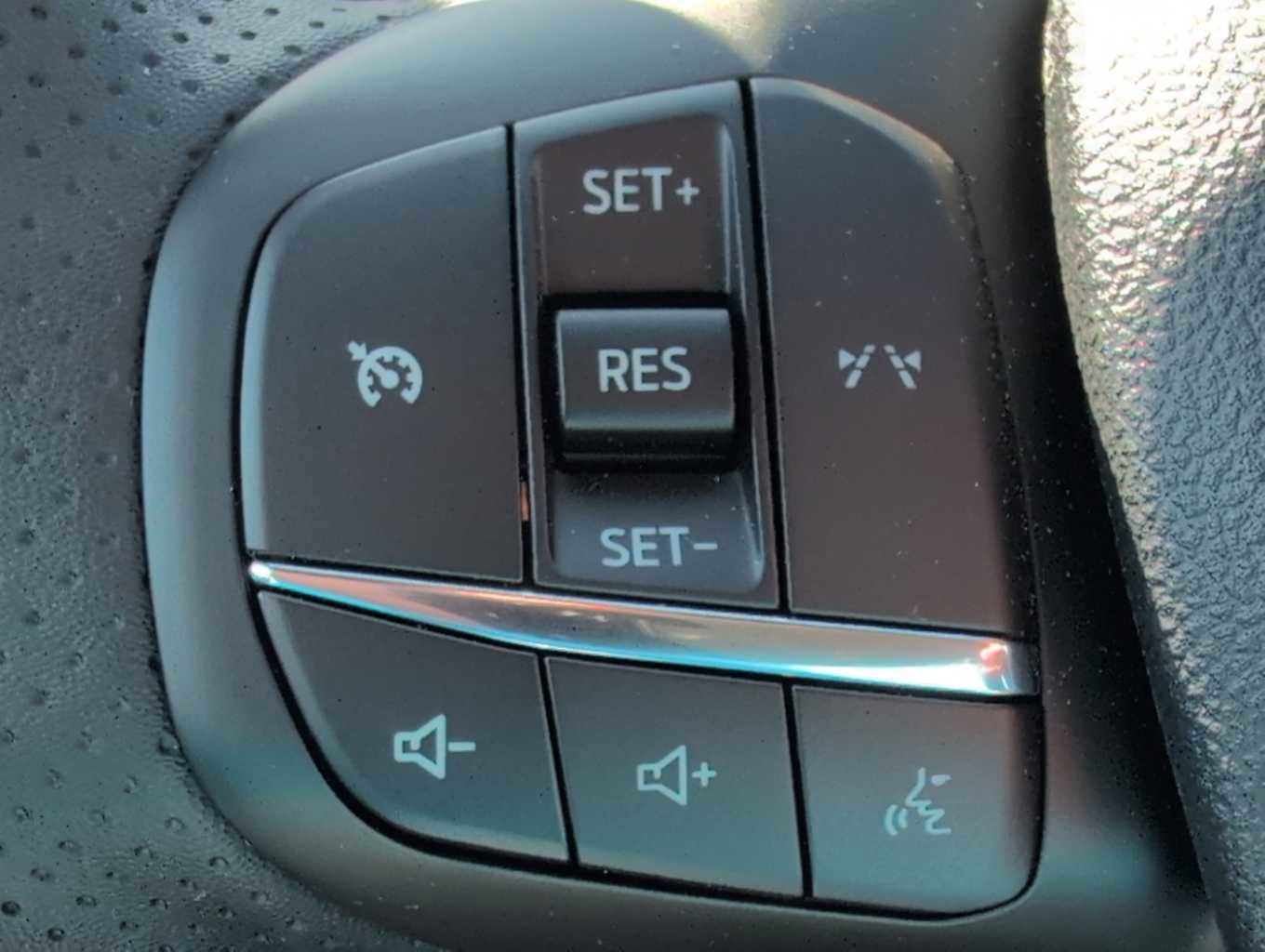 New 2026 Ford Escape ST-Line image 18