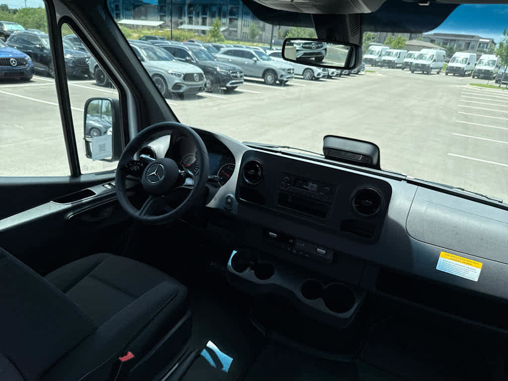 New 2025 Mercedes-Benz Sprinter 2500 image 17