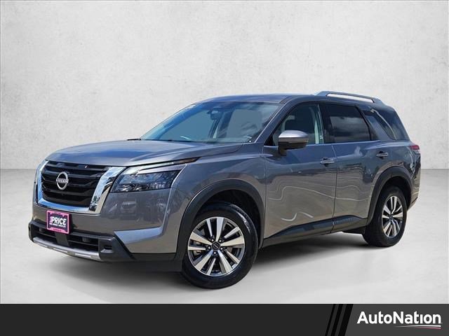 Used 2025 Nissan Pathfinder SL AWD/4WD image 1