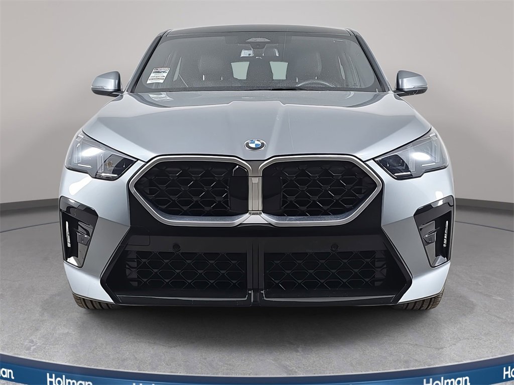 Certified 2025 BMW X2 xDrive28i image 2