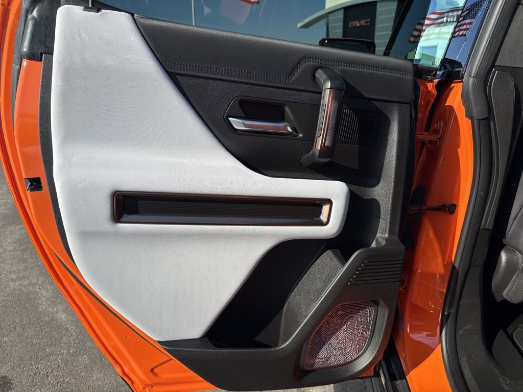 Used 2024 GMC Hummer EV 2X image 30