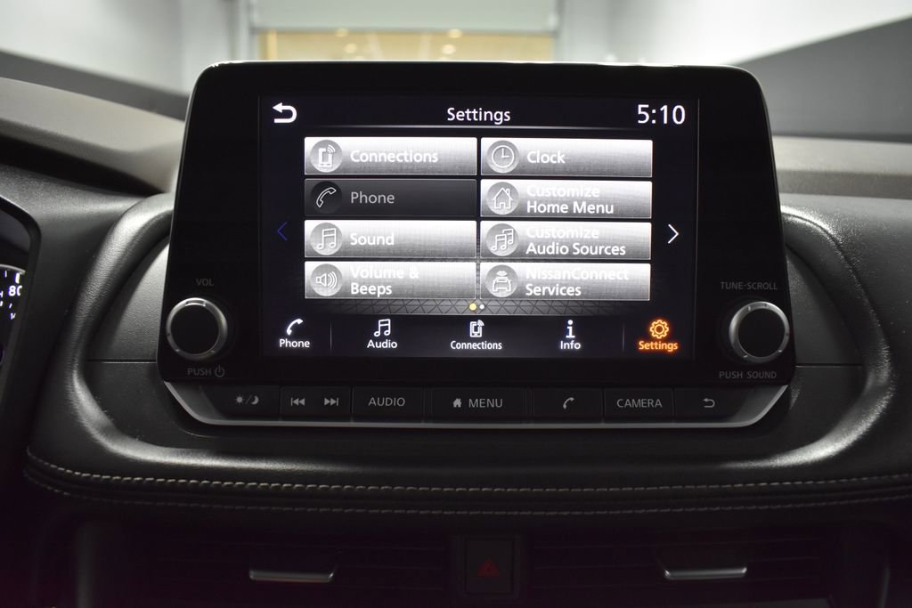 Certified 2023 Nissan Rogue SV image 17