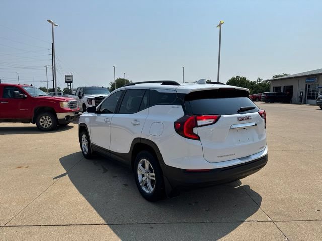 Used 2022 GMC Terrain SLE w/ Driver Convenience Package AWD/4WD image 5