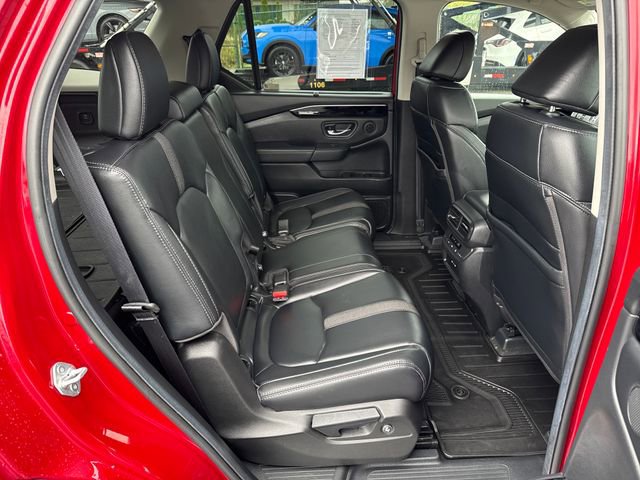 Used 2025 Honda Pilot Touring image 14