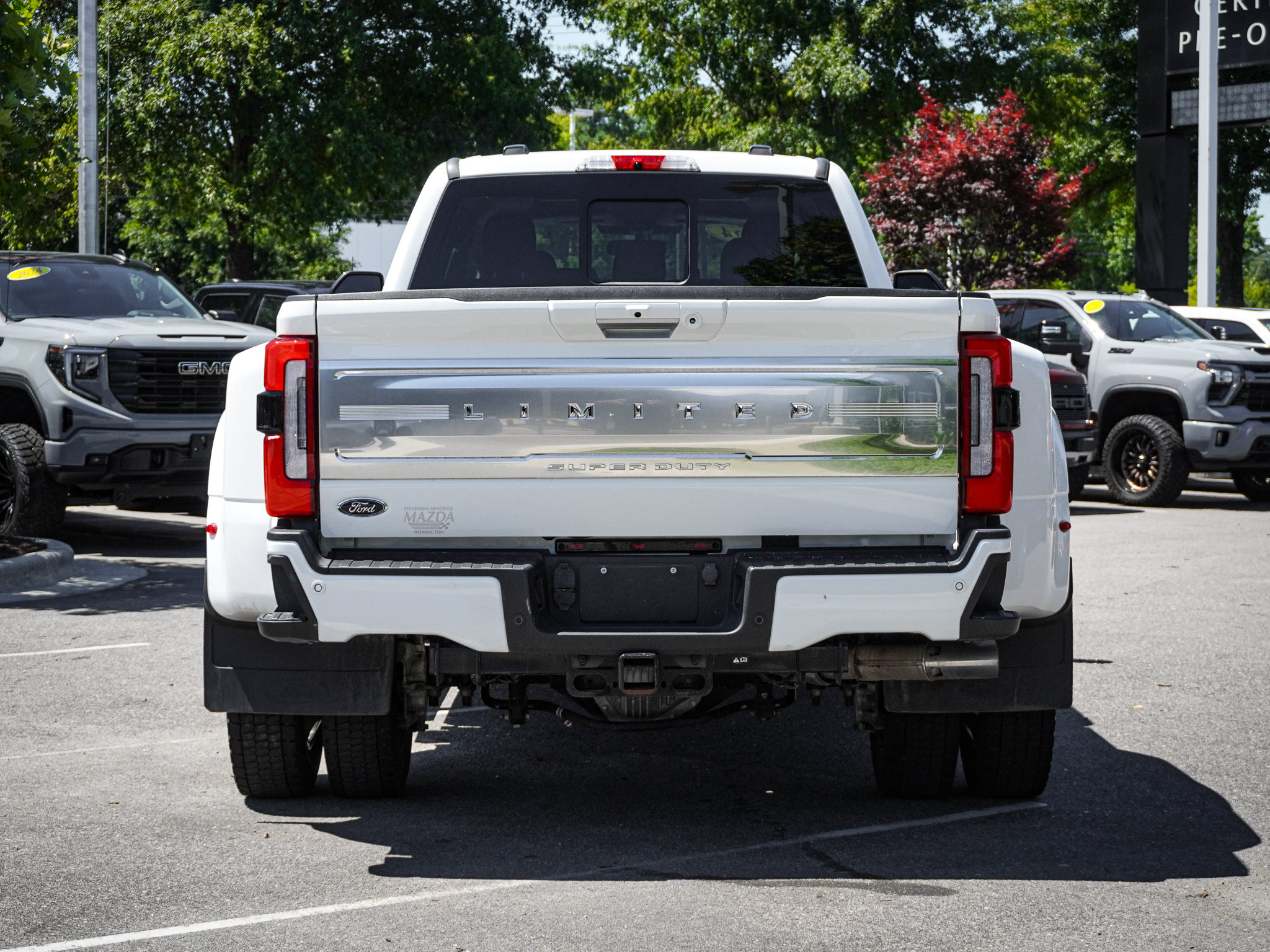 Used 2024 Ford F450 Limited w/ FX4 Off-Road Package AWD/4WD image 9