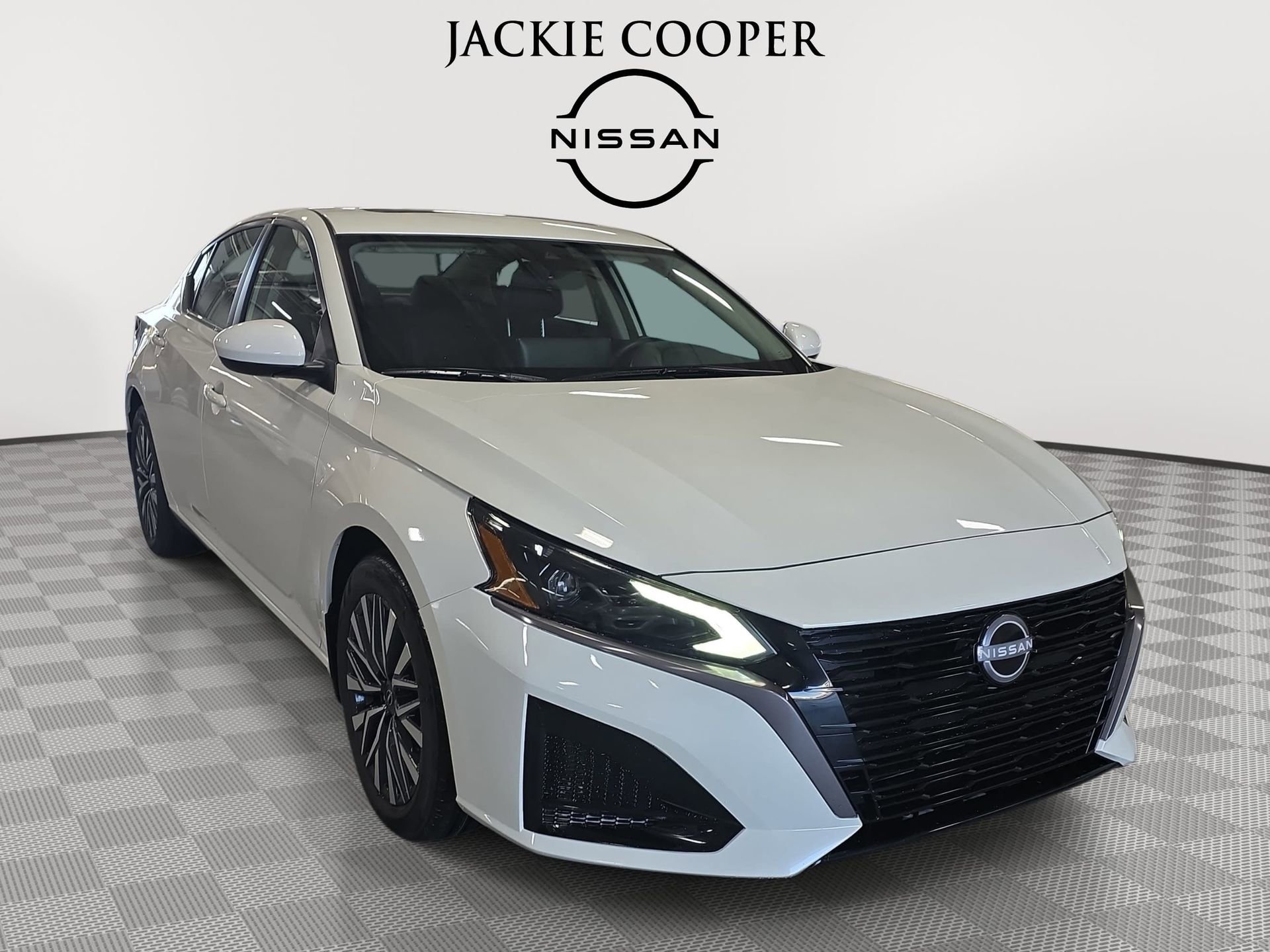 New 2026 Nissan Altima 2.5 SV w/ SV Special Edition Package FWD image 3