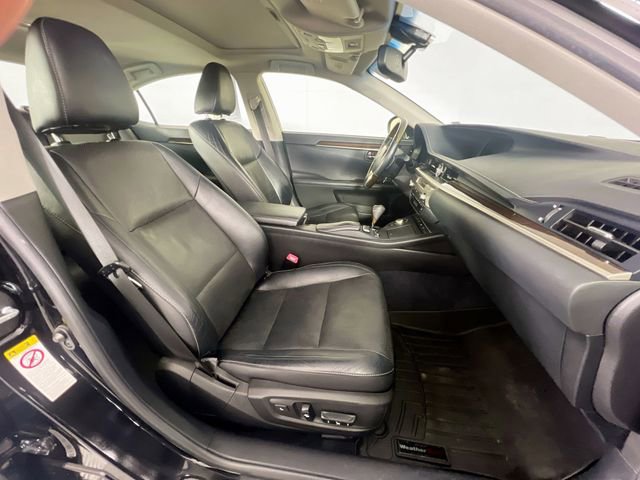 Used 2013 Lexus ES 350 w/ Luxury Pkg image 26