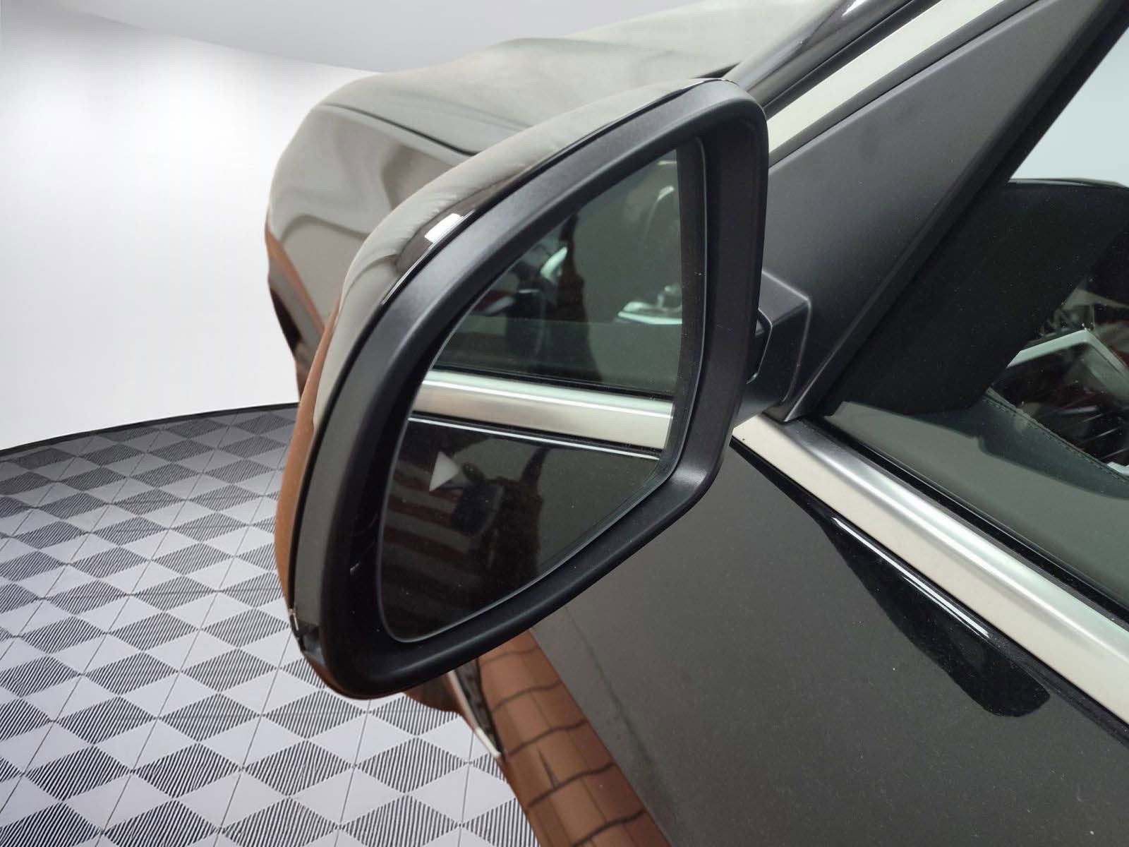 Used 2026 BMW X5 xDrive50e w/ Premium Package image 22