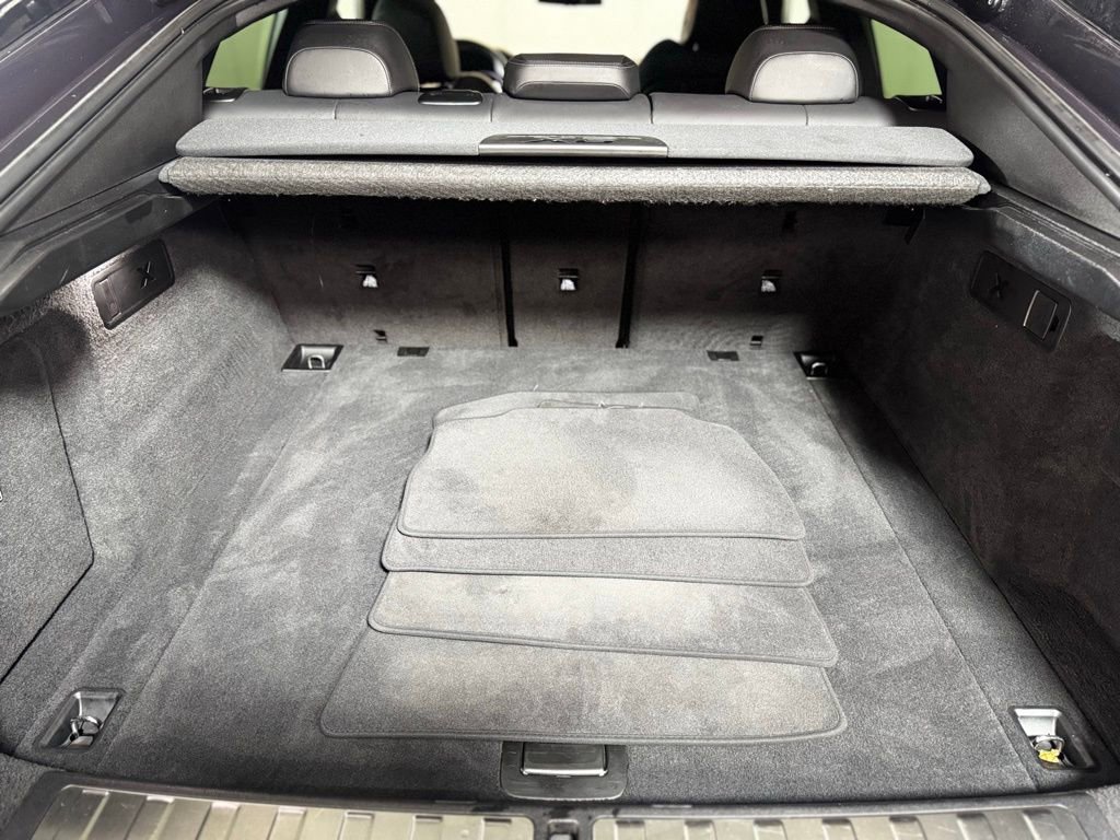 Used 2022 BMW X6 xDrive40i w/ M Sport Package image 6