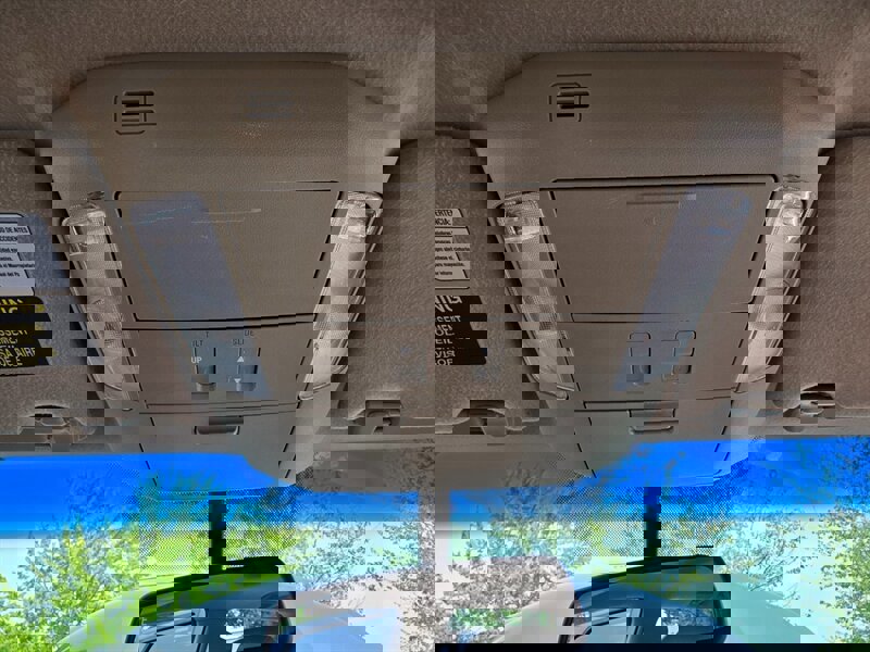 Used 2011 Toyota Sequoia Limited AWD/4WD image 51