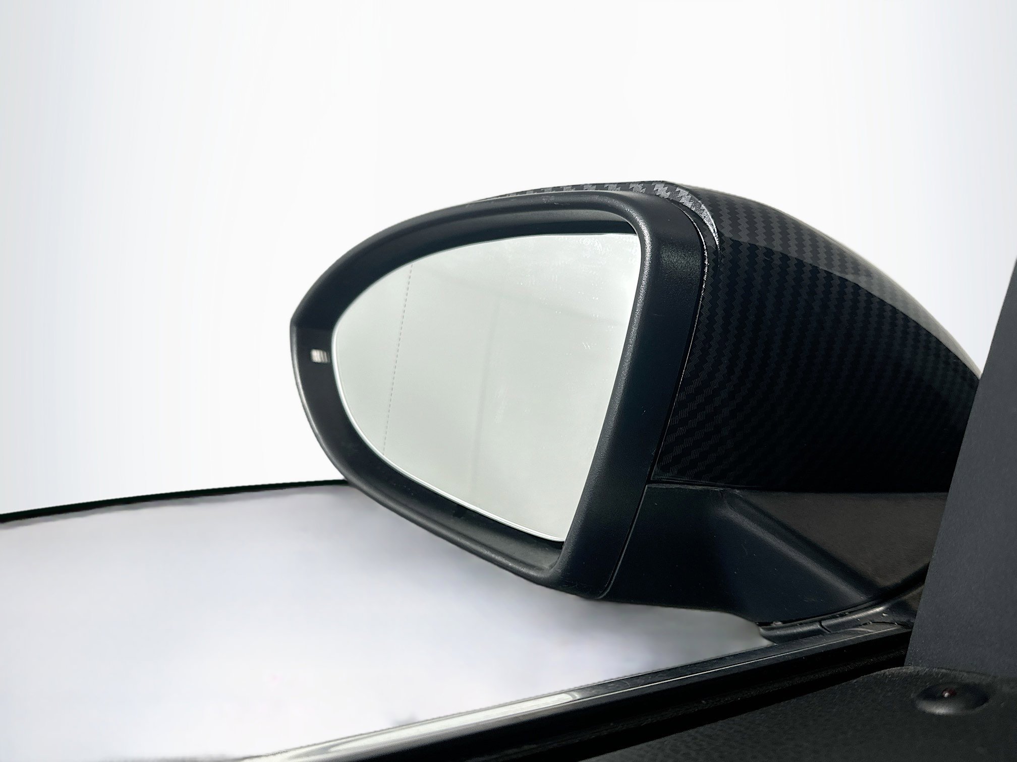 Used 2016 Volkswagen Golf Limited Edition image 16