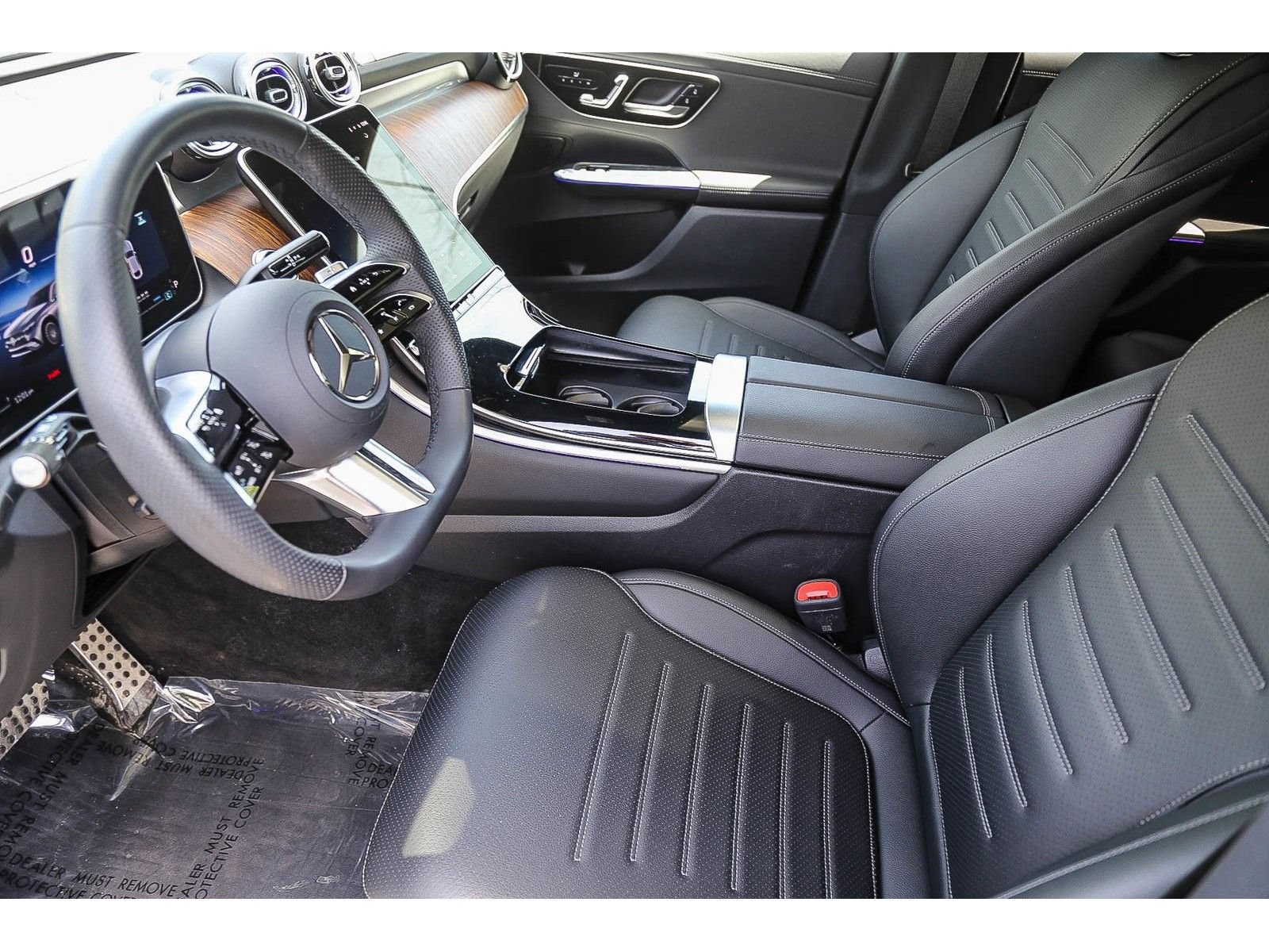 Certified 2025 Mercedes-Benz GLC 300 4MATIC image 17