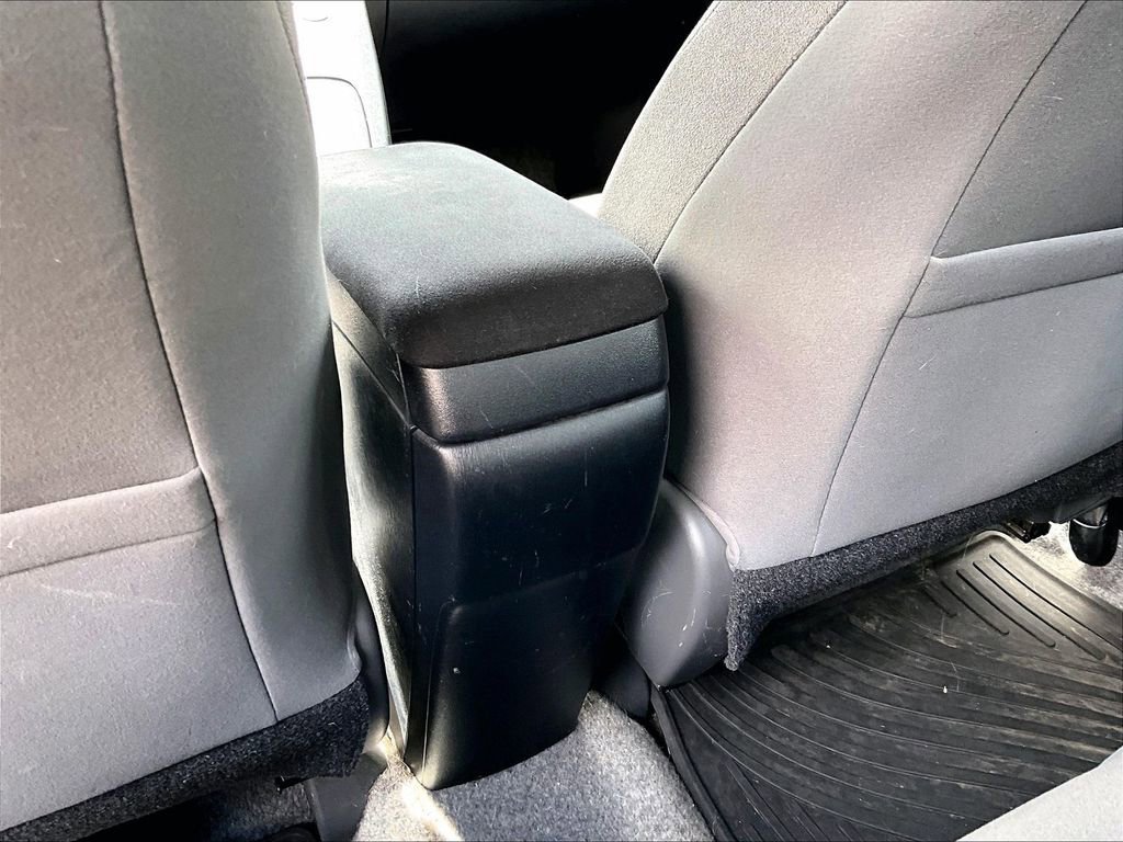 Used 2015 Toyota Prius Three image 29