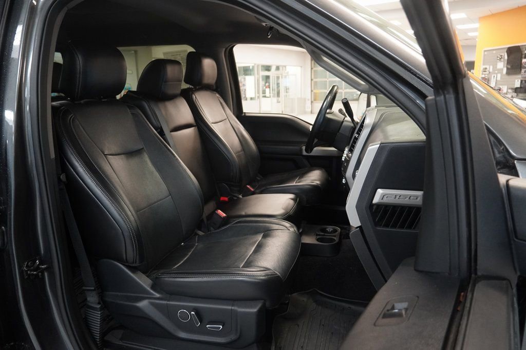 Used 2017 Ford F150 Lariat image 31