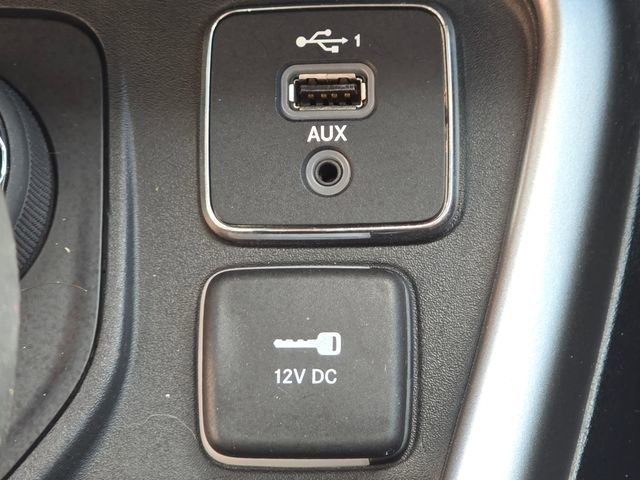 Used 2019 Jeep Compass Latitude AWD/4WD image 10