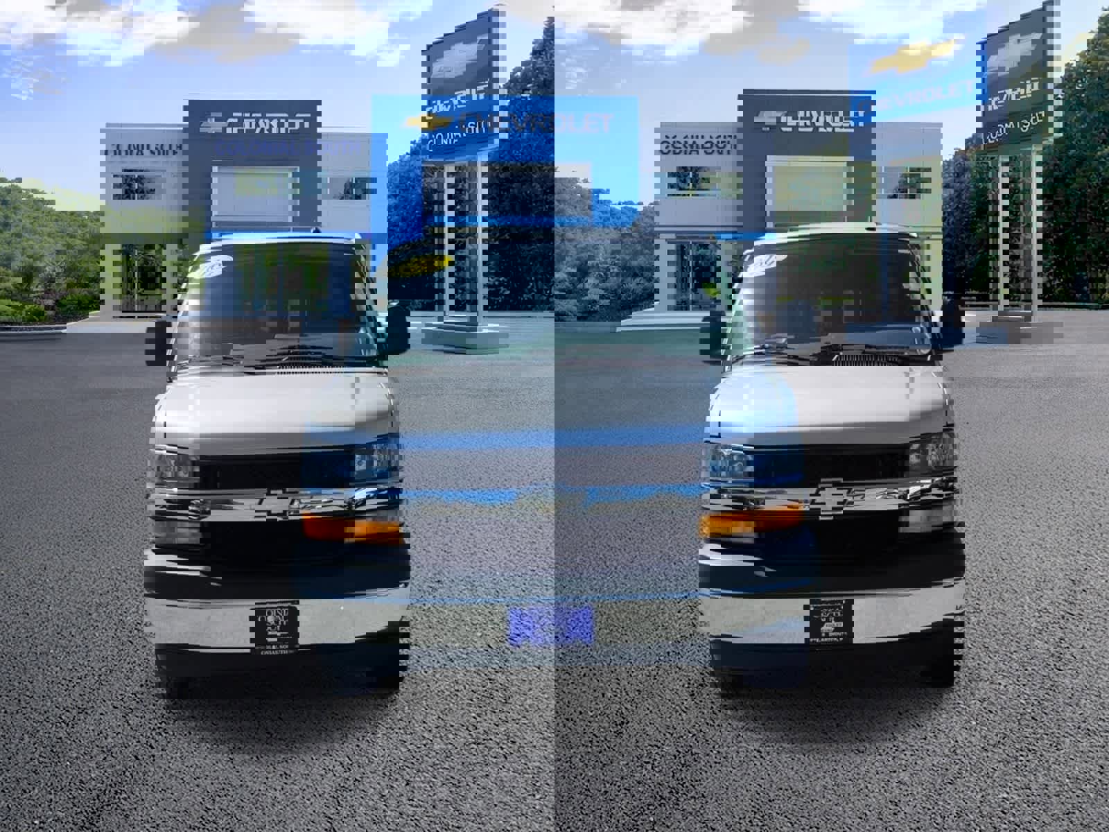 Certified 2019 Chevrolet Express 2500 w/ Chrome Appearance Package image 9