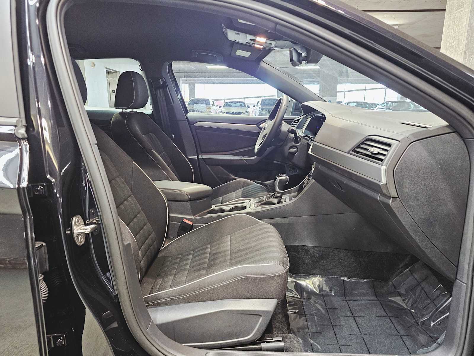 Used 2023 Volkswagen Jetta Sport image 27