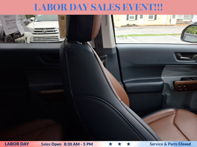 Used 2024 Ford Maverick Lariat AWD/4WD image 13