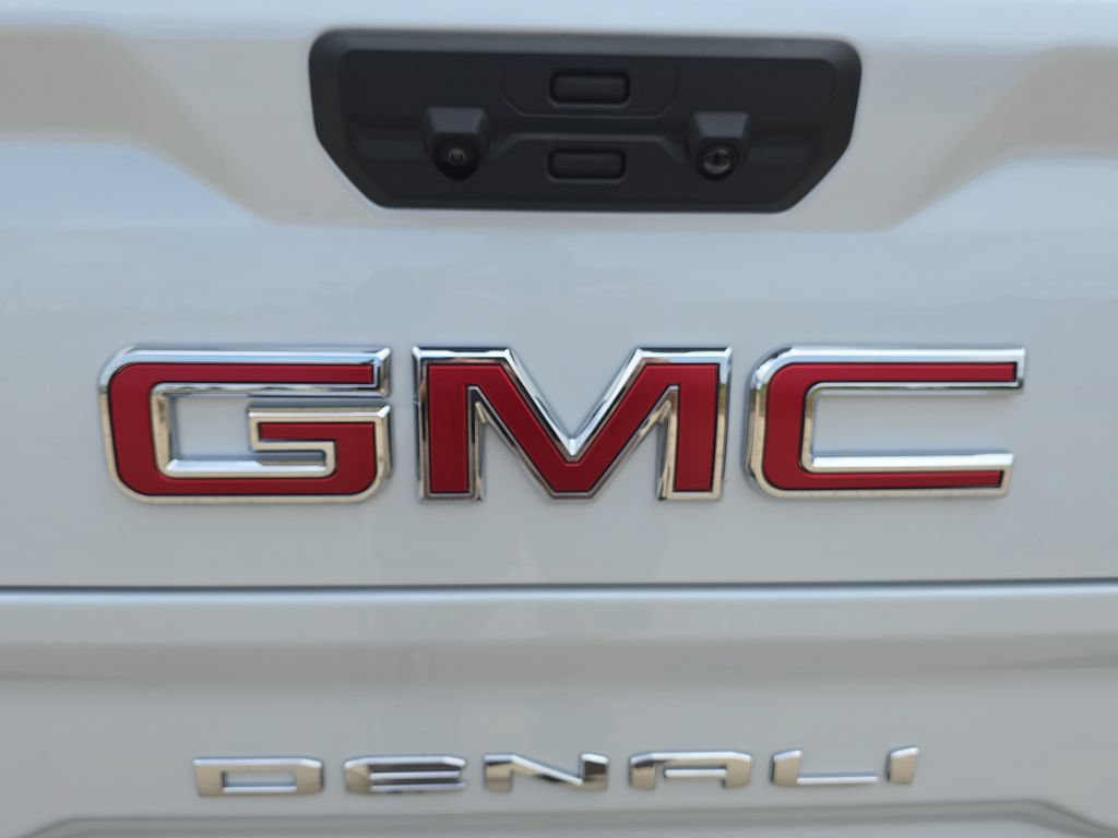 New 2026 GMC Sierra 1500 Denali w/ Technology Package AWD/4WD image 14