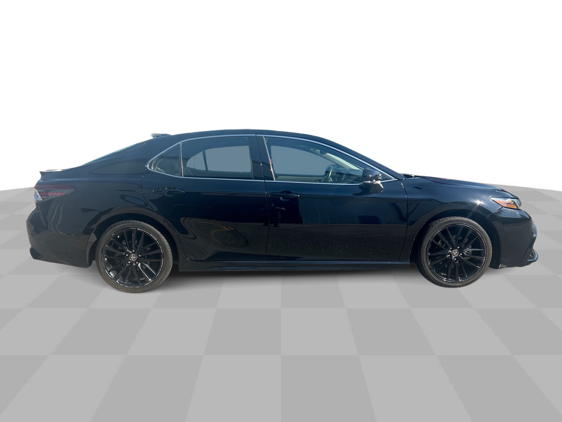 Used 2024 Toyota Camry XSE FWD image 10