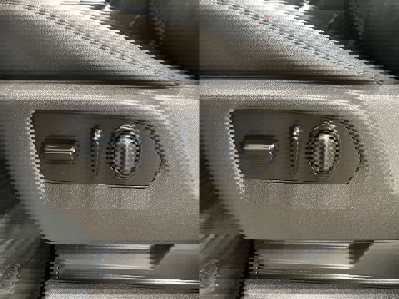 Used 2021 Chevrolet Silverado 1500 LT Trail Boss w/ Convenience Package II image 14