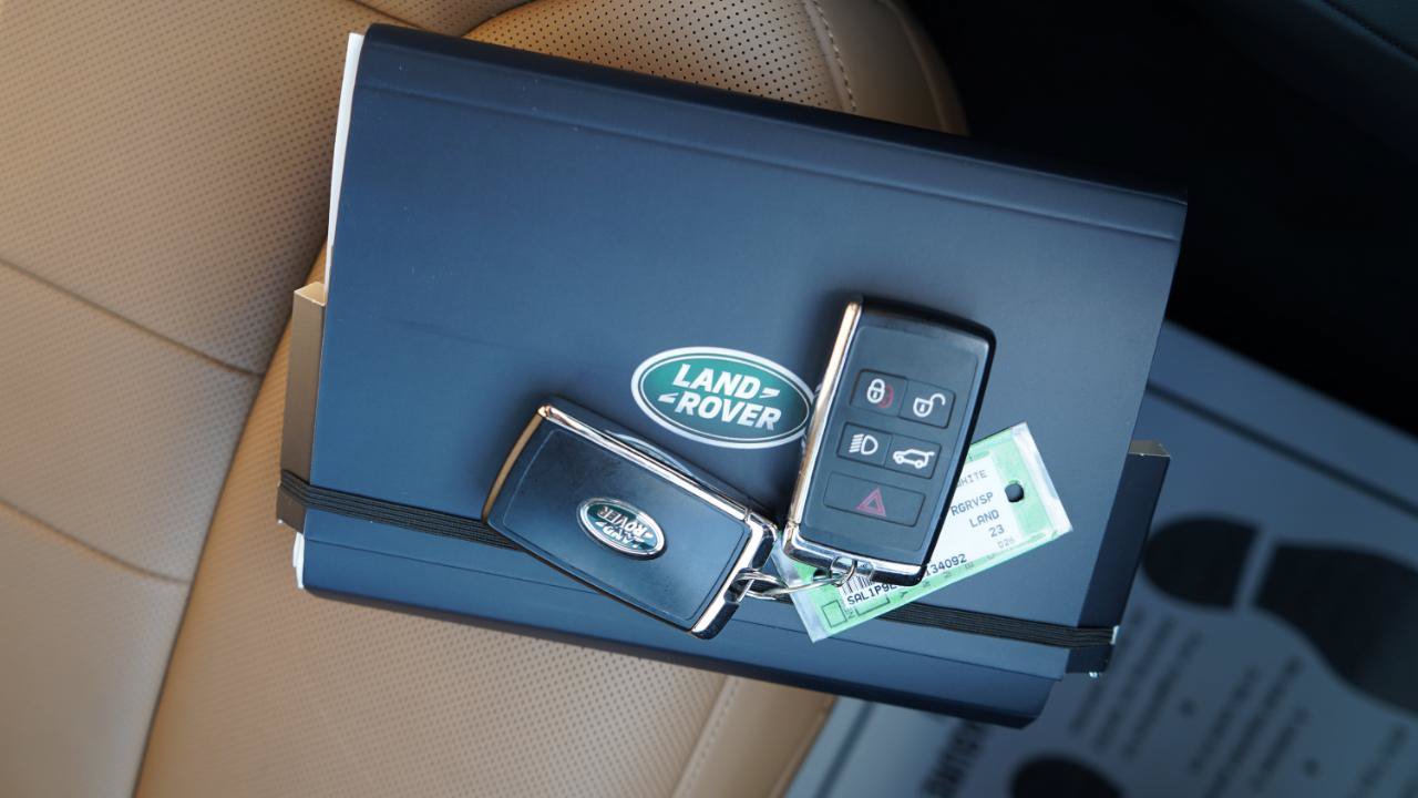 Used 2023 Land Rover Range Rover Sport SE AWD/4WD image 94