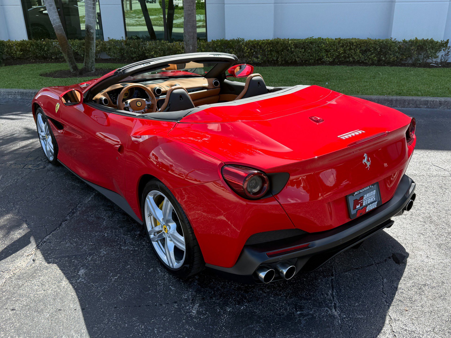 Used 2019 Ferrari Portofino RWD image 12