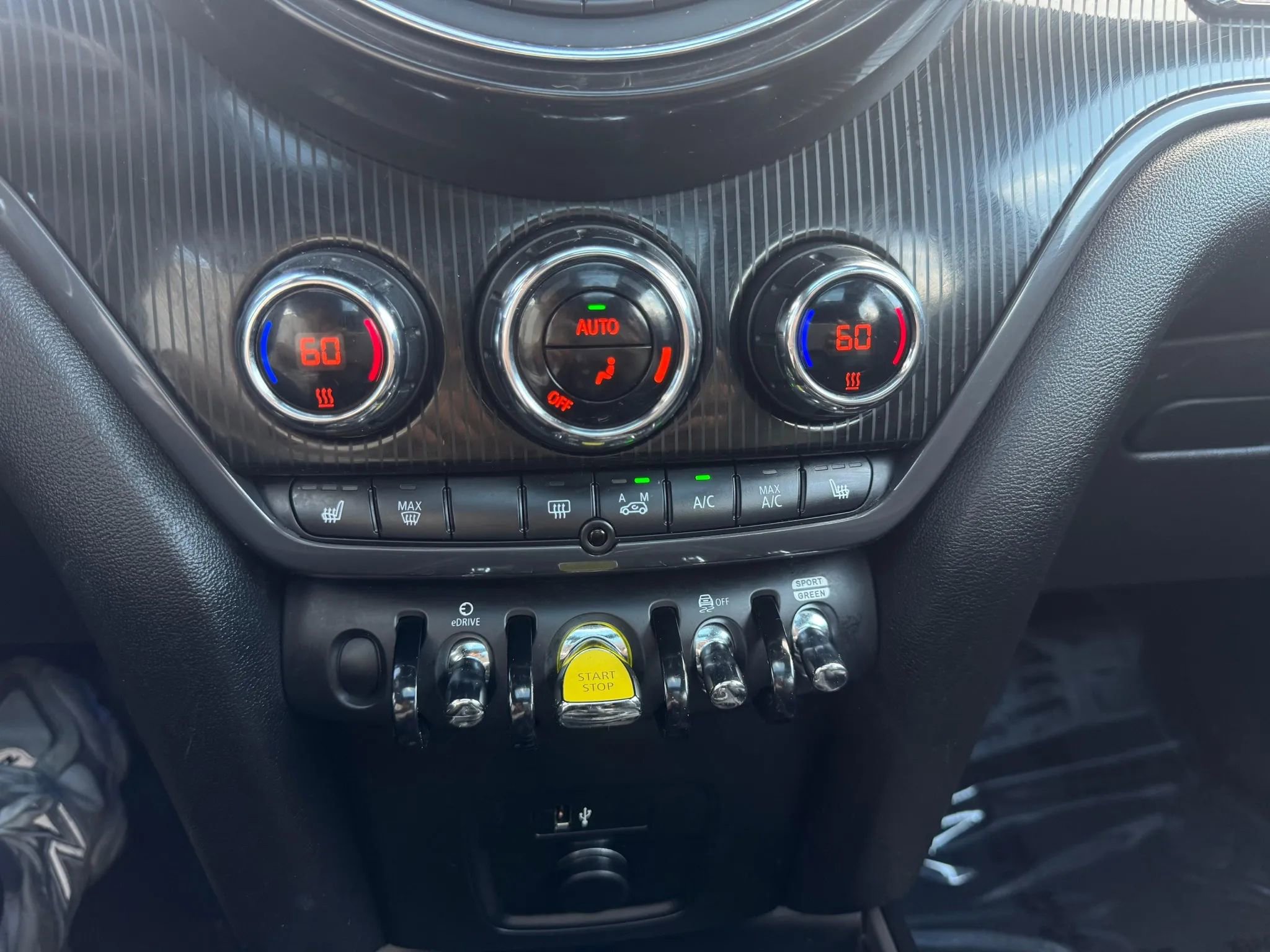 Used 2019 MINI Cooper Countryman SE AWD/4WD image 15