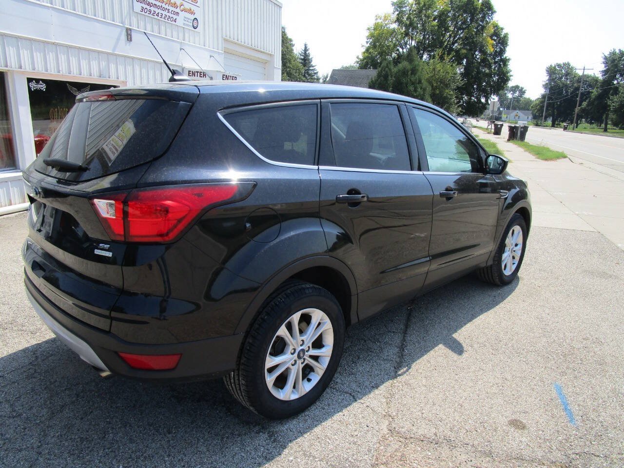 Used 2019 Ford Escape SE FWD image 5