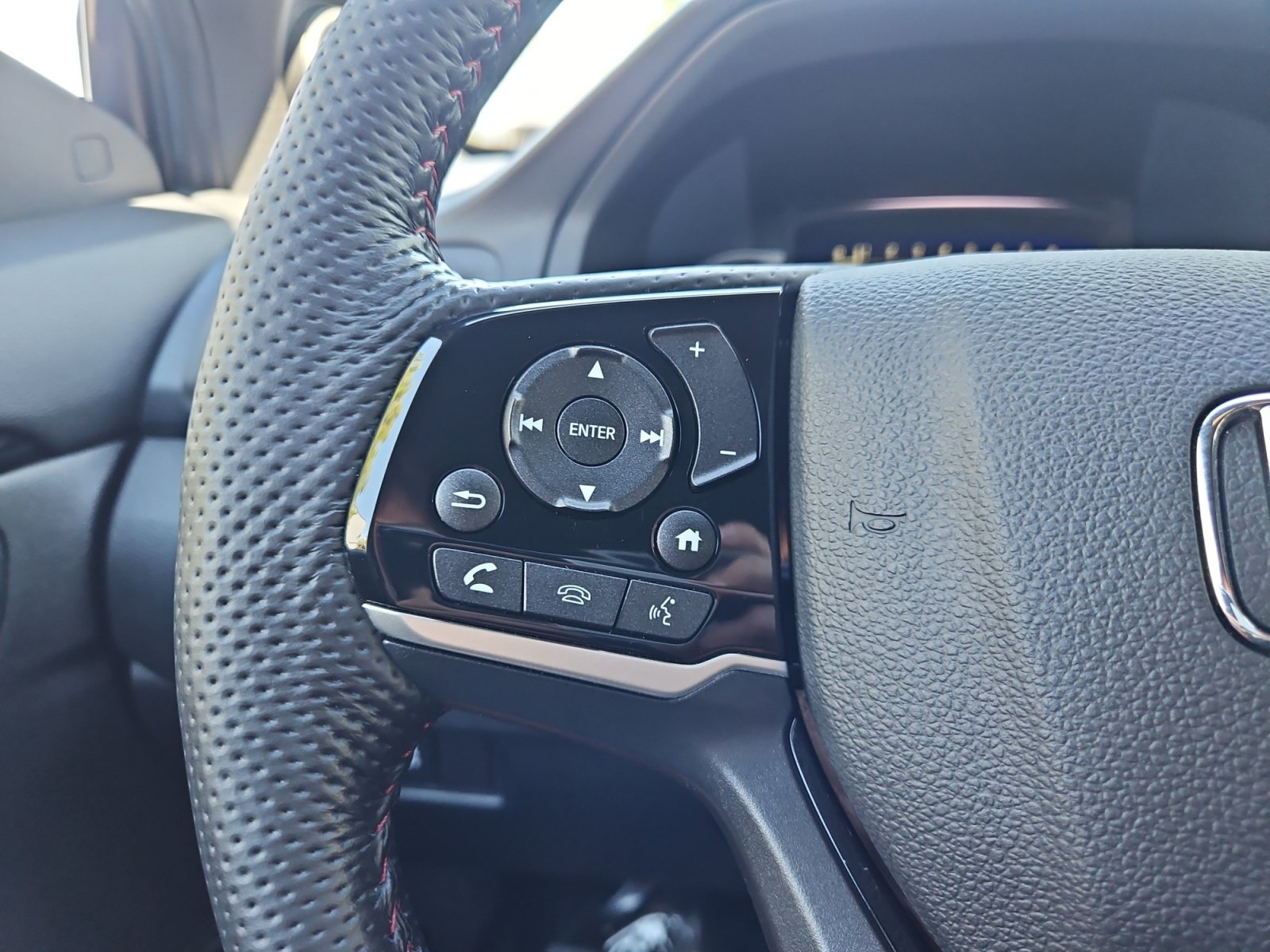 Used 2024 Honda Passport Black Edition image 29