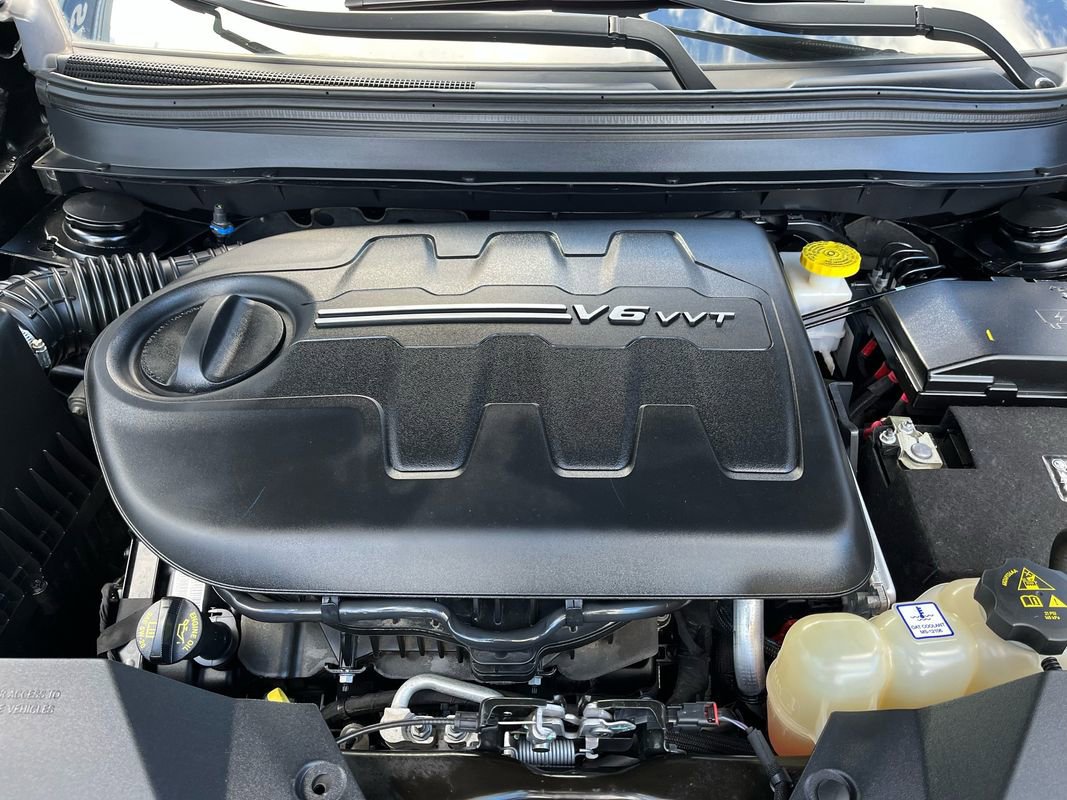 Used 2019 Jeep Cherokee Limited image 27