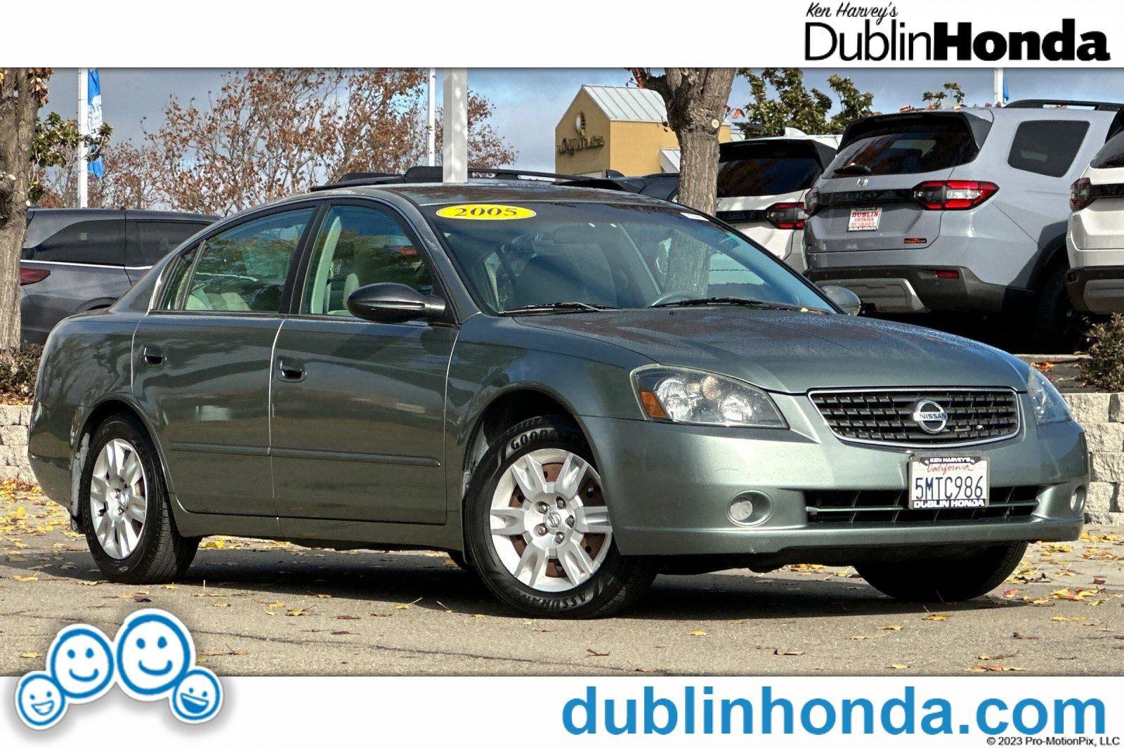Used 2005 Nissan Altima 2.5 S w/ (S02) Side Airbags Pkg image 1
