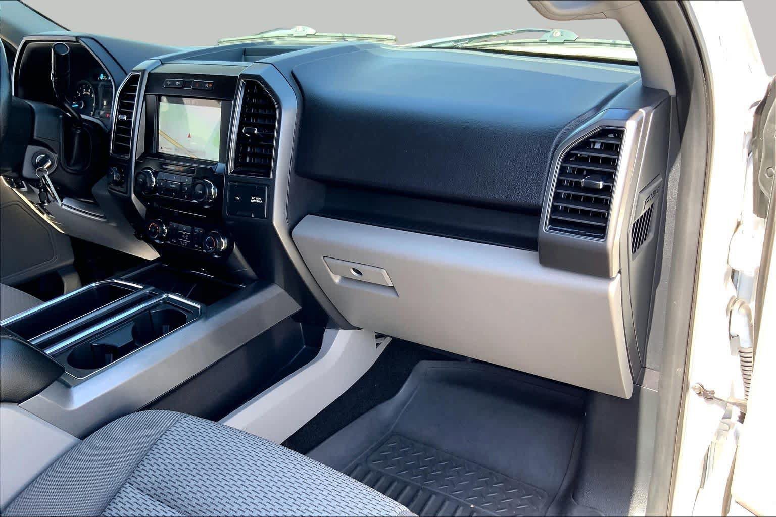Used 2018 Ford F150 XLT w/ Equipment Group 302A Luxury AWD/4WD image 15