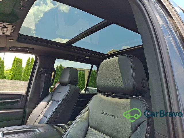 Certified 2021 GMC Yukon Denali w/ Denali Premium Package AWD/4WD image 14