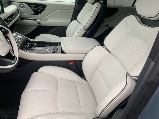 New 2026 Lincoln Aviator Black Label w/ Black Label Special Edition AWD/4WD image 45