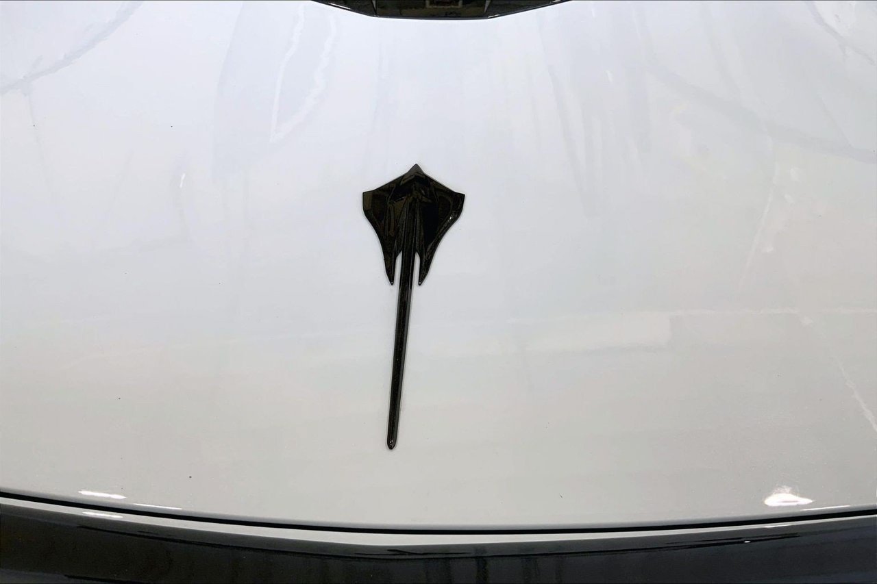 Used 2023 Chevrolet Corvette Stingray Coupe w/ Z51 Performance Package RWD image 28