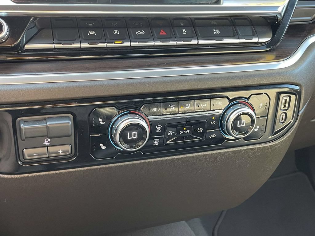 Used 2025 GMC Sierra 1500 SLT RWD image 29