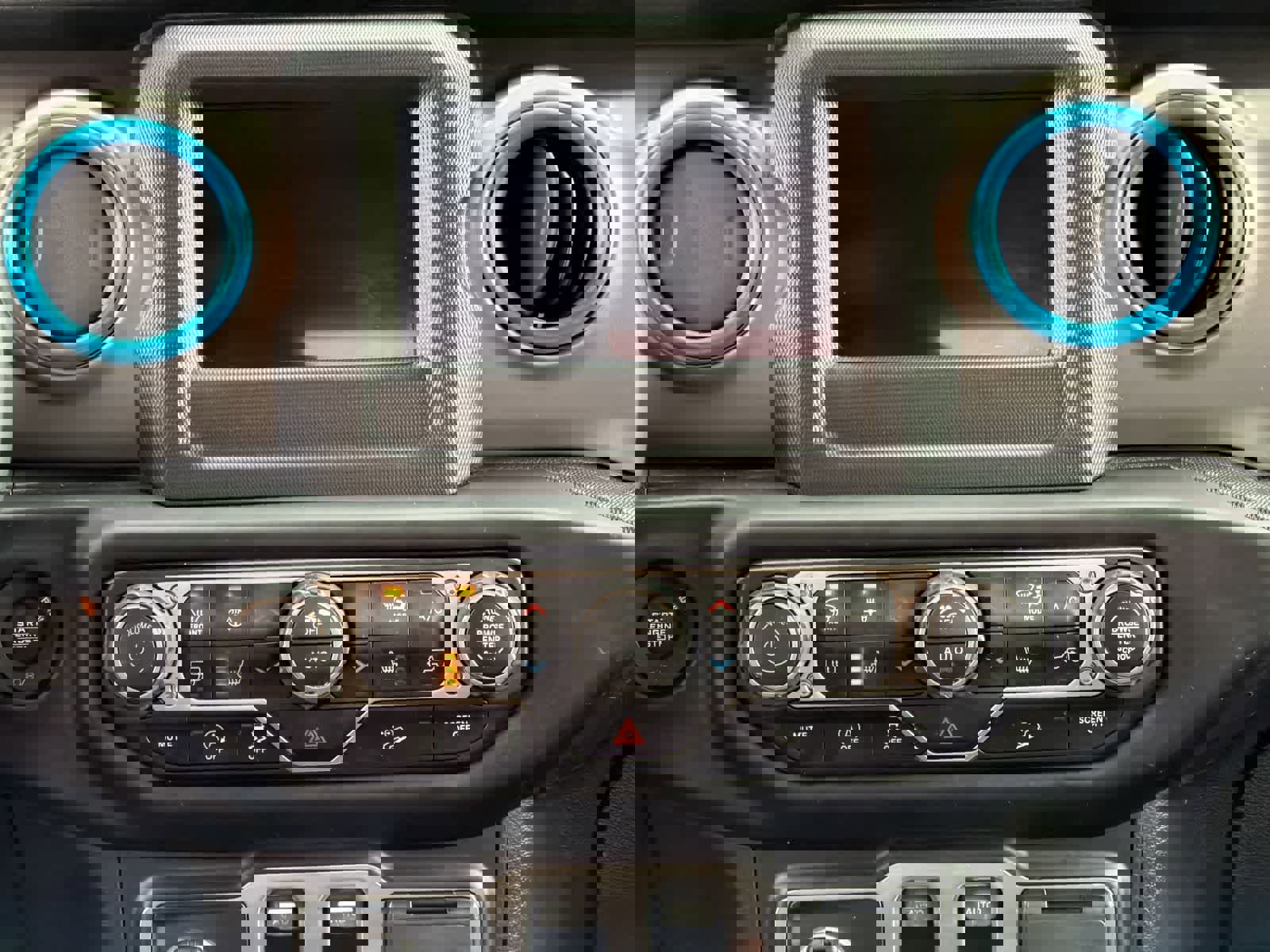 Used 2019 Jeep Wrangler Sport S image 28