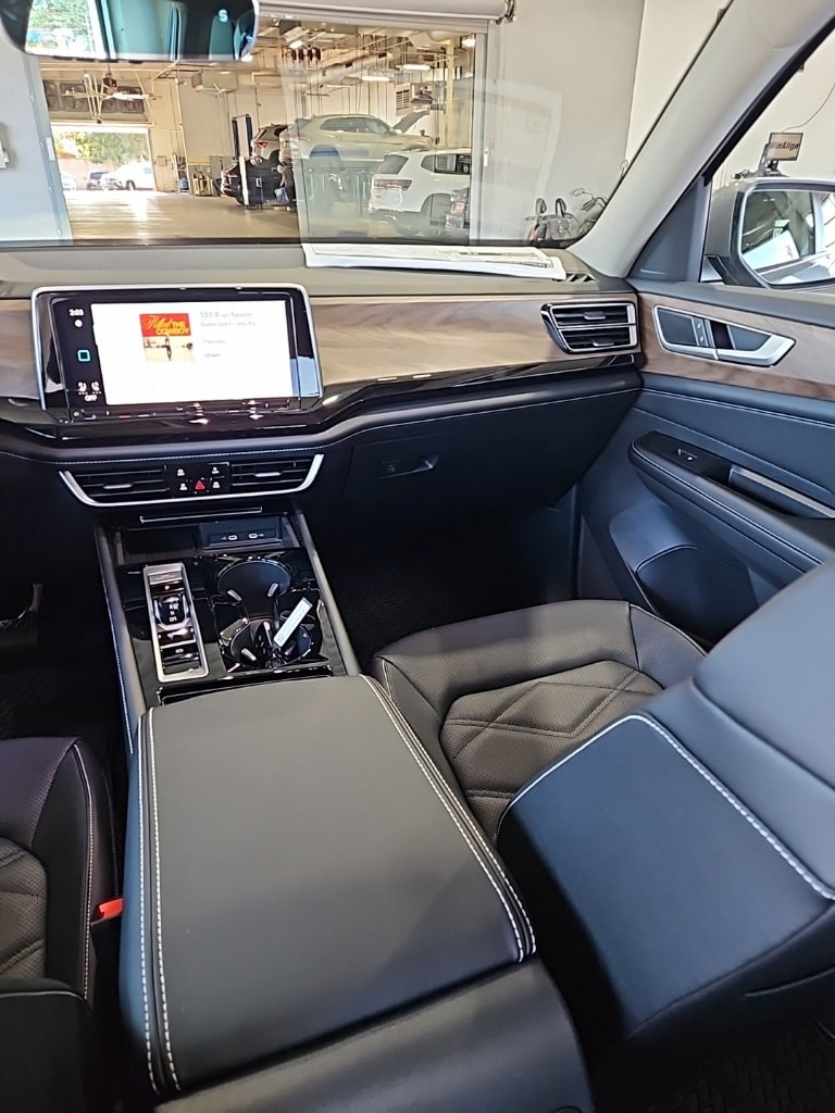 New 2026 Volkswagen Atlas SE image 26