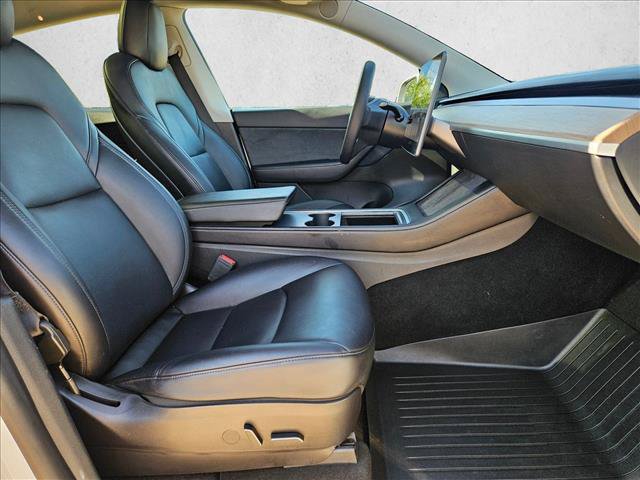 Used 2021 Tesla Model Y Long Range AWD/4WD image 22