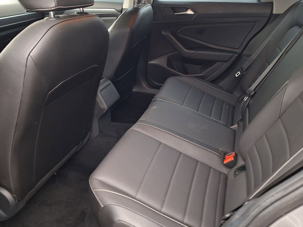 Used 2022 Volkswagen Jetta SE image 12